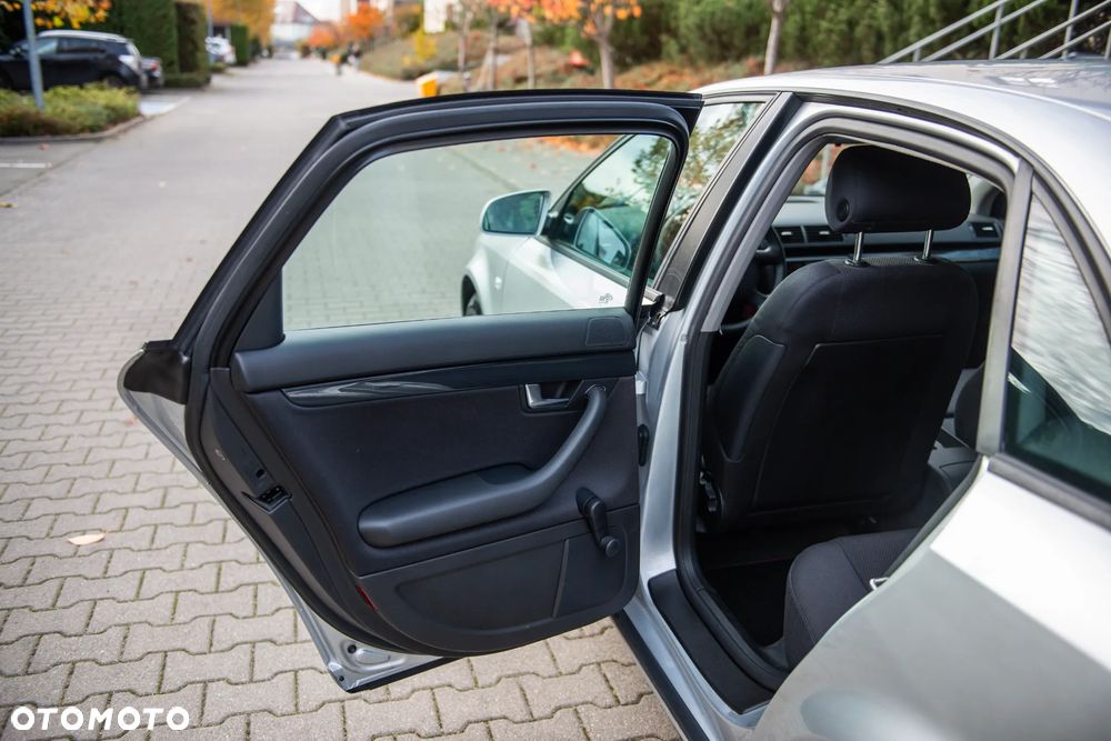 Audi A4 Limousine 1.6 - 19