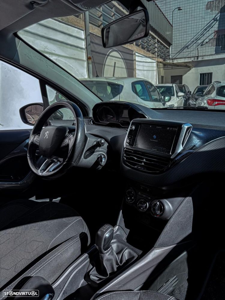 Peugeot 2008 1.6 BlueHDi Allure - 4