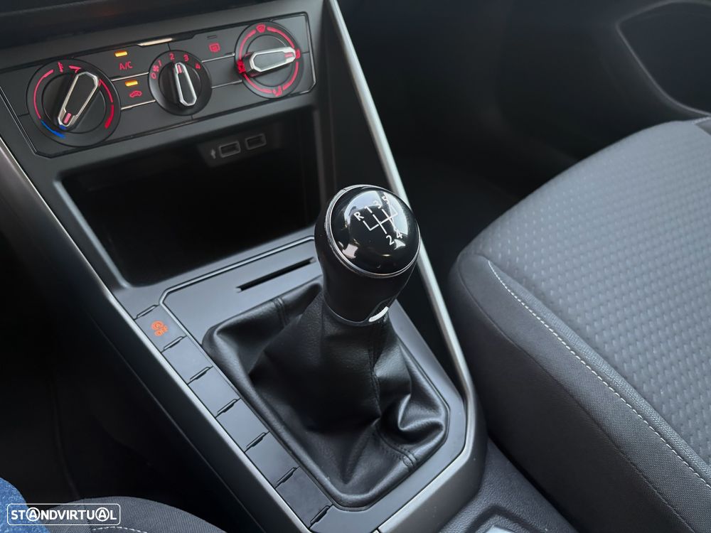 VW Polo 1.0 Confortline Nav - 10