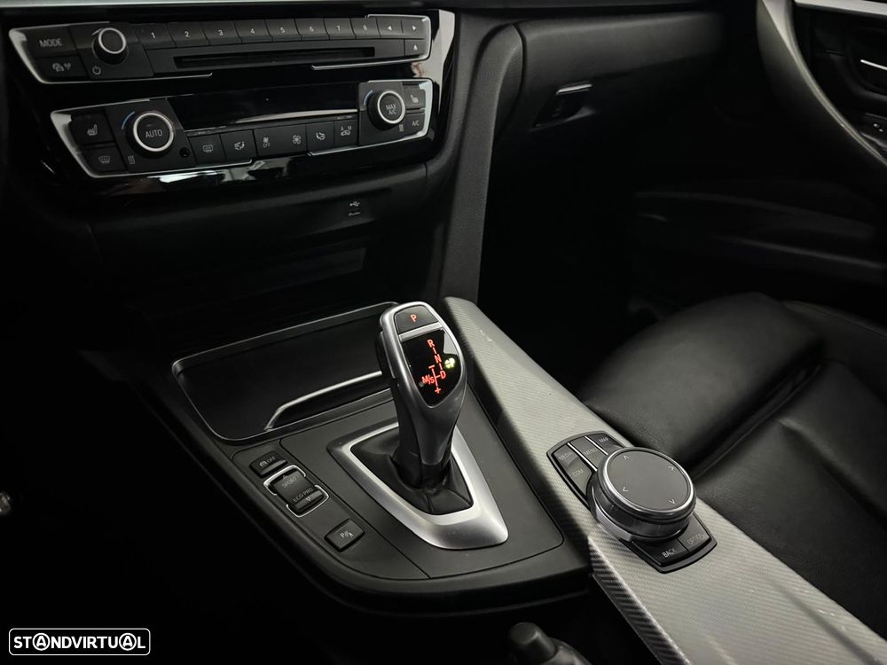 BMW 320 i Pack M Auto - 14