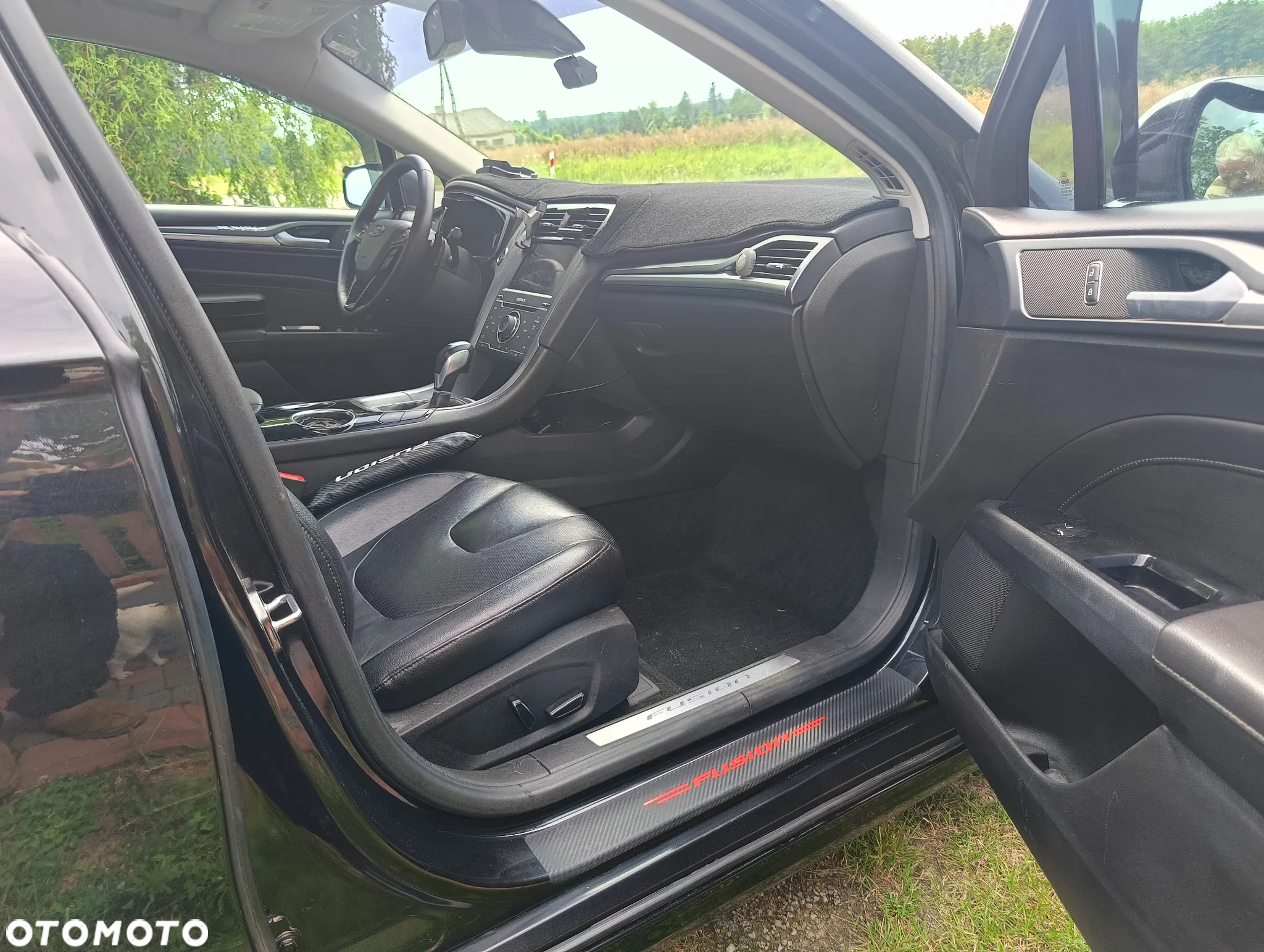 Ford Fusion 2.0 EcoBoost Titanium - 17