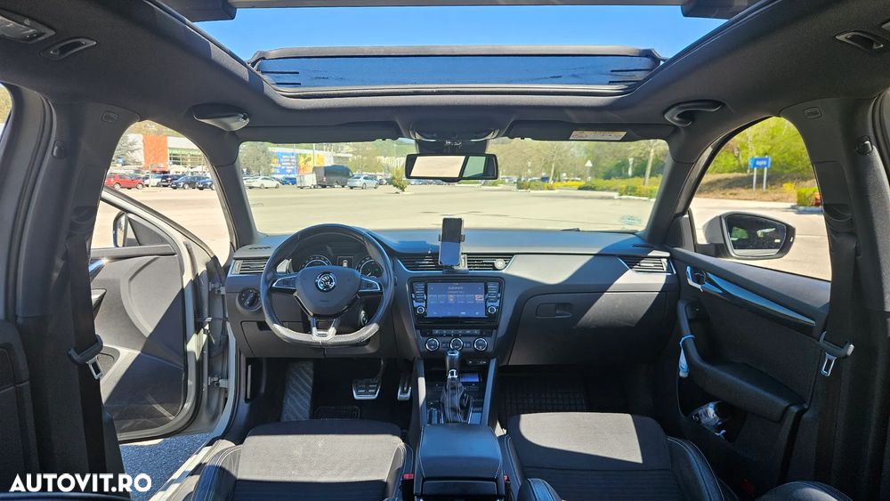 Skoda Octavia 2.0 TDI DSG RS - 6