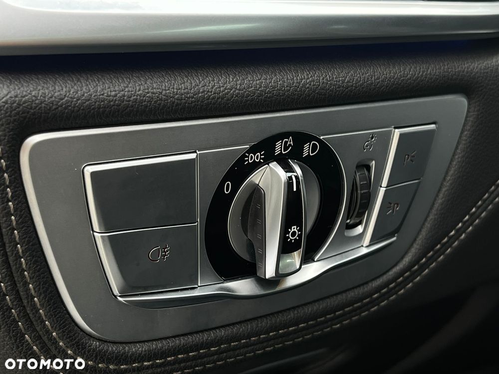 BMW Seria 7 730d xDrive mHEV - 20