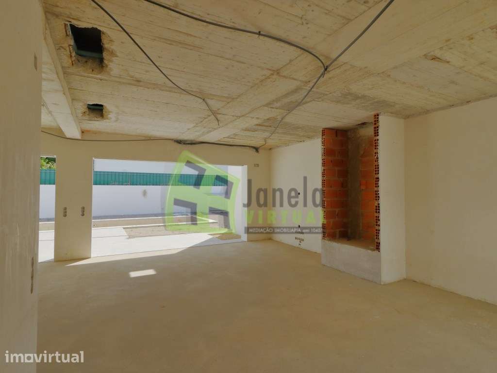 Moradia T4 térrea isolada com piscina e garagem | Azeitão - Grande imagem: 4/28