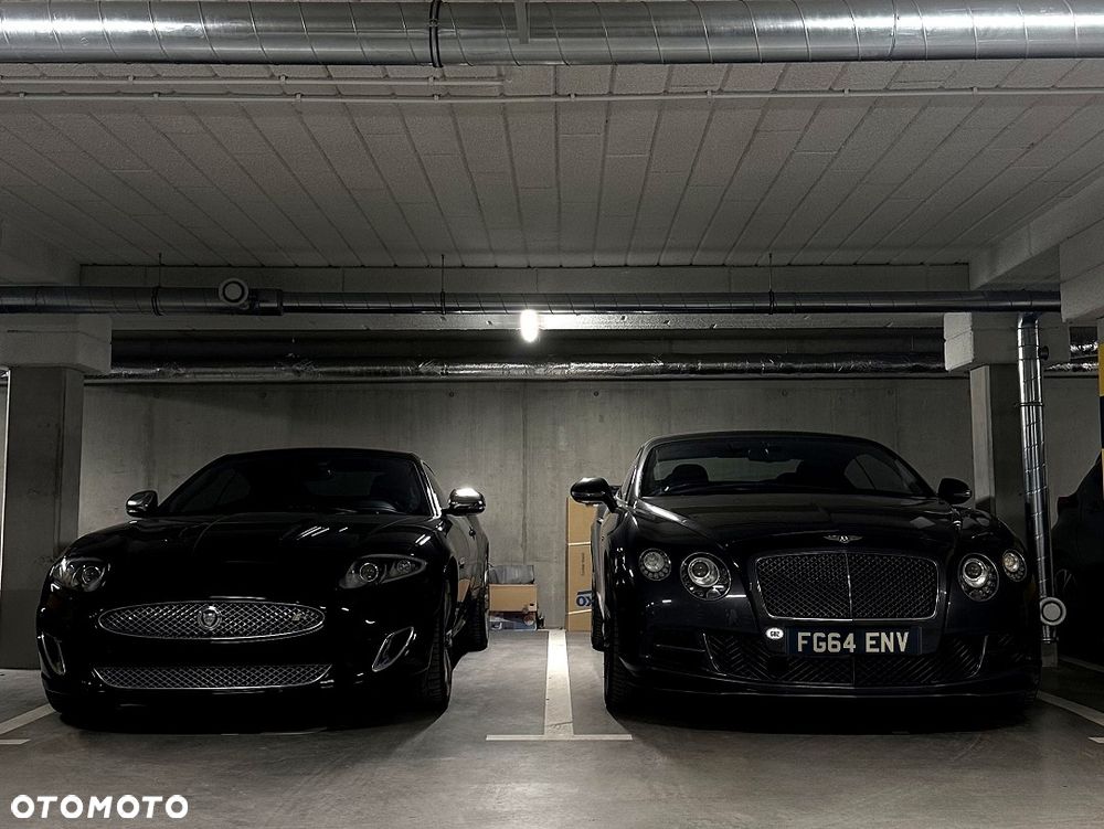 Bentley Continental GT - 15