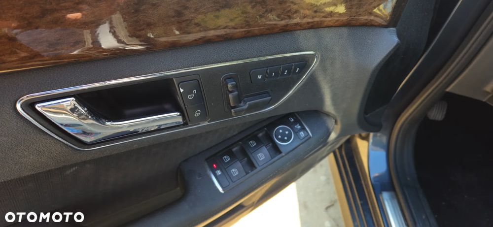 Mercedes-Benz Klasa E 350 CDI DPF 4Matic BlueEFFICIENCY 7G-TRONIC Elegance - 10