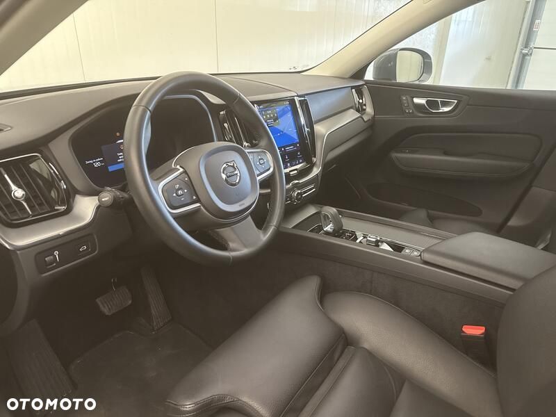 Volvo XC 60 B4 D AWD Momentum Pro - 10