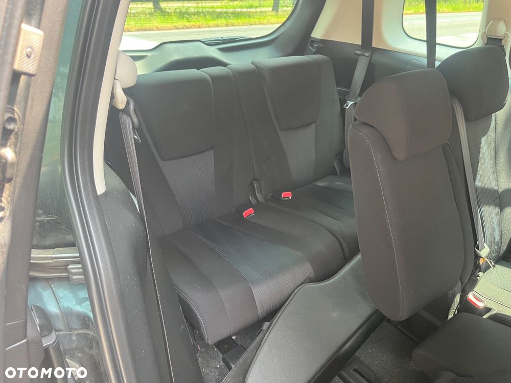 Mazda 5 2.0 Navi + - 8