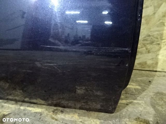 DRZWI PRAWE TYLNE TYŁ MITSUBISHI CARISMA HB 5D A47 - 2