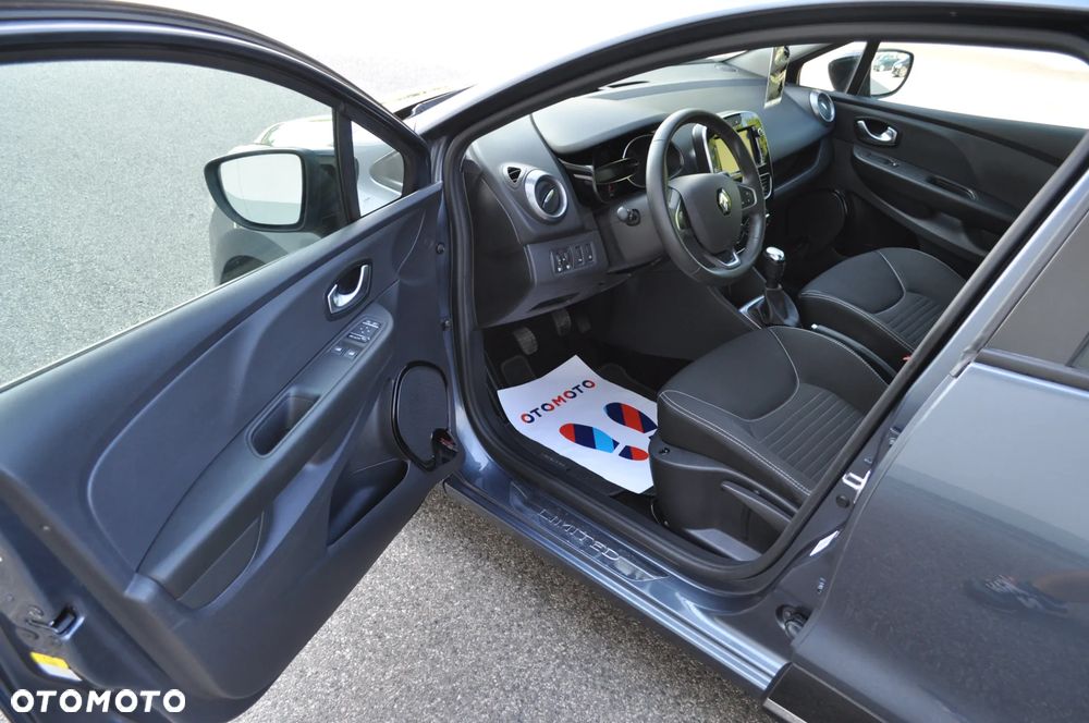 Renault Clio - 12
