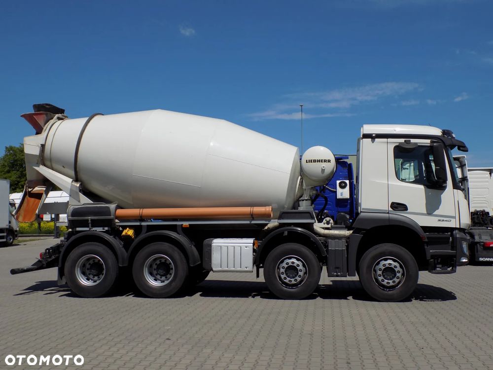 Mercedes-Benz 3240 AROCS/LIEBHERR/ - 2