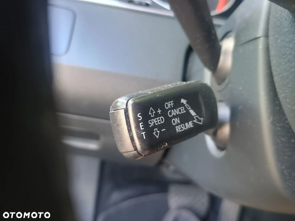 Volkswagen Passat 2.0 TDI DSG Comfortline - 17