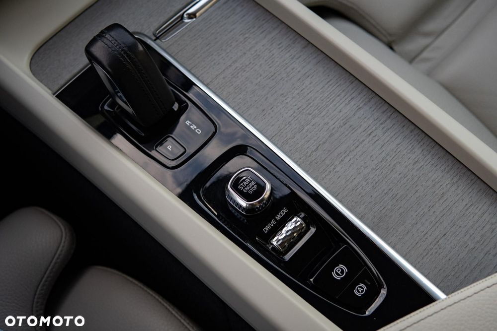 Volvo V60 Cross Country Pro B5 B AWD - 18