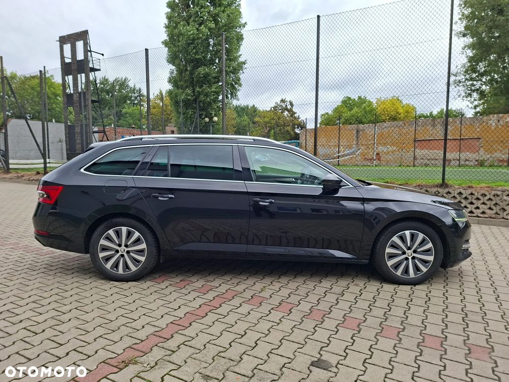 Skoda Superb 2.0 TDI SCR Style DSG - 6