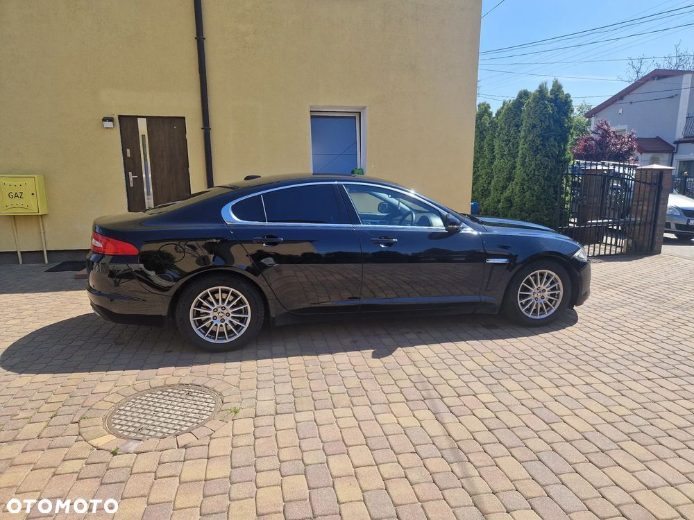 Jaguar XF