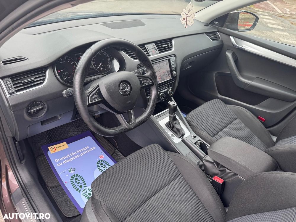 Skoda Octavia 1.6 TDI DSG Style - 16