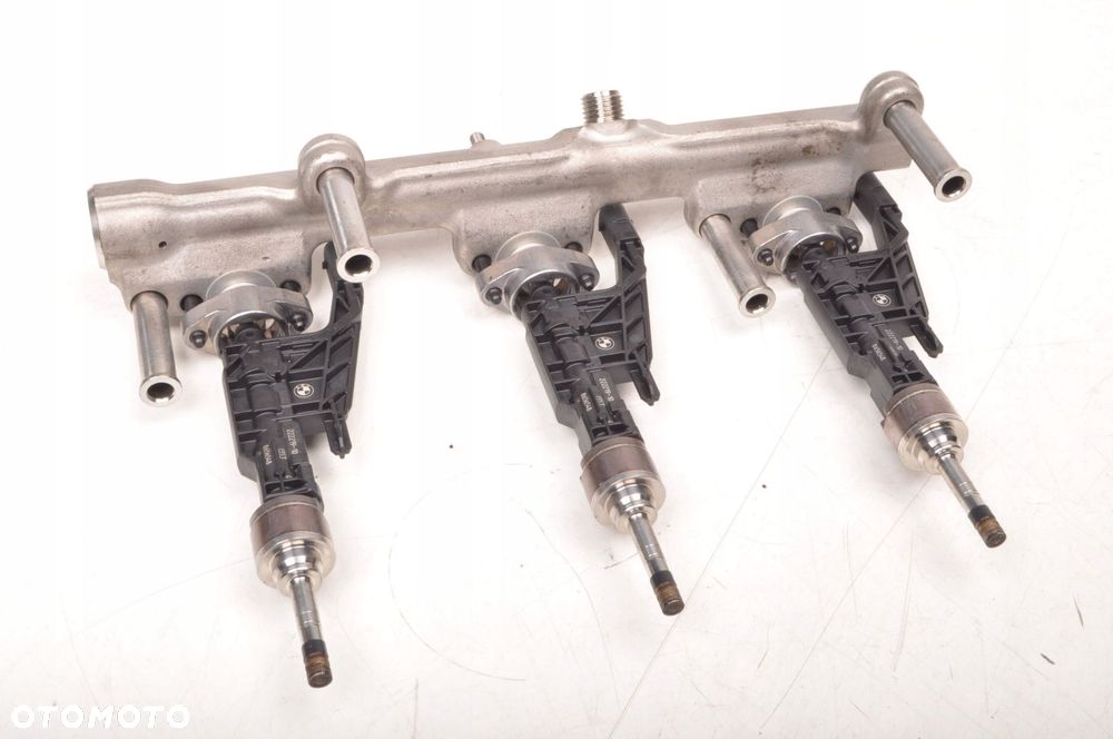 BMW 1 F40 LISTWA WTRYSKOWA WTRYSK 8656548  0261500437  8665631 - 6
