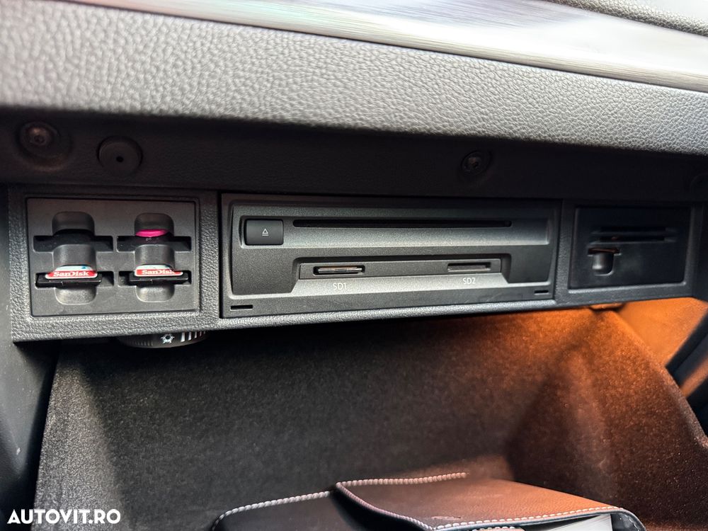 Volkswagen Golf 2.0 BlueTDI Comfortline - 37