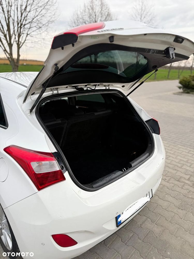 Hyundai i30 1.4 CRDi Intro Edition - 10