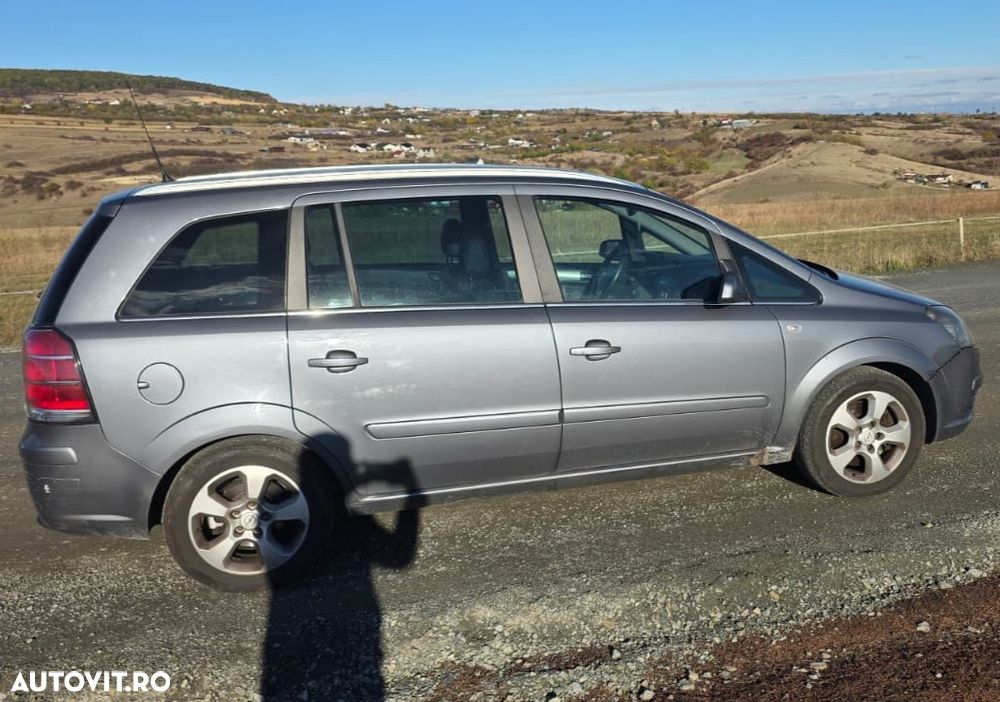Opel Zafira 1.9 CDTI Enjoy Aut. - 2