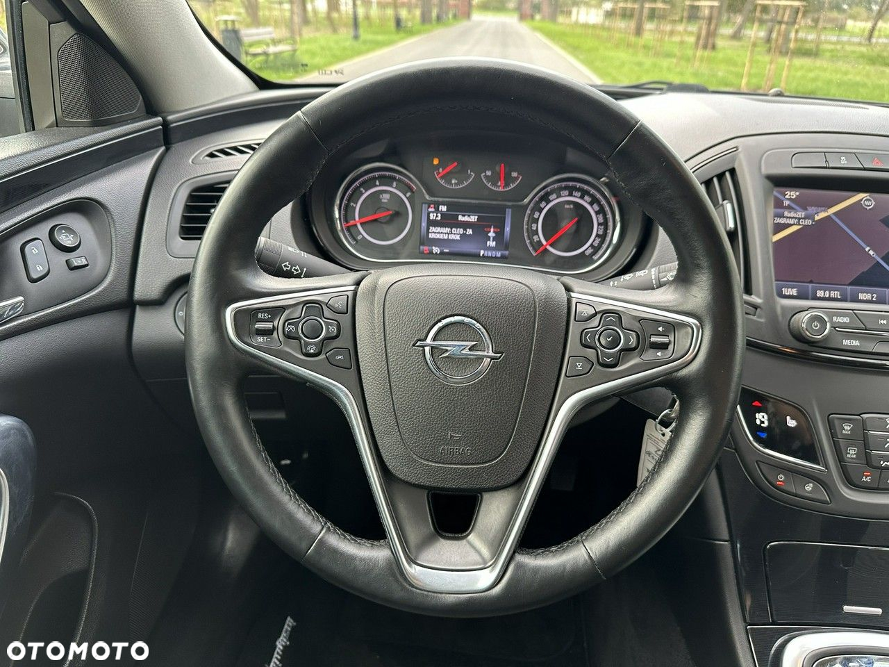Opel Insignia - 32