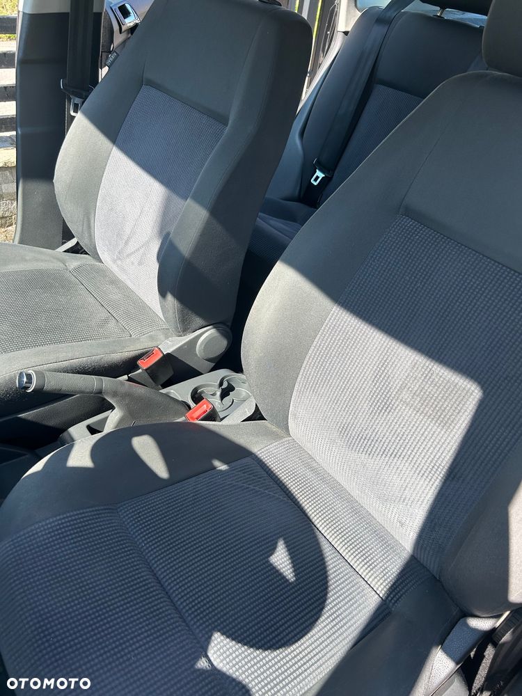 Volkswagen Polo - 5