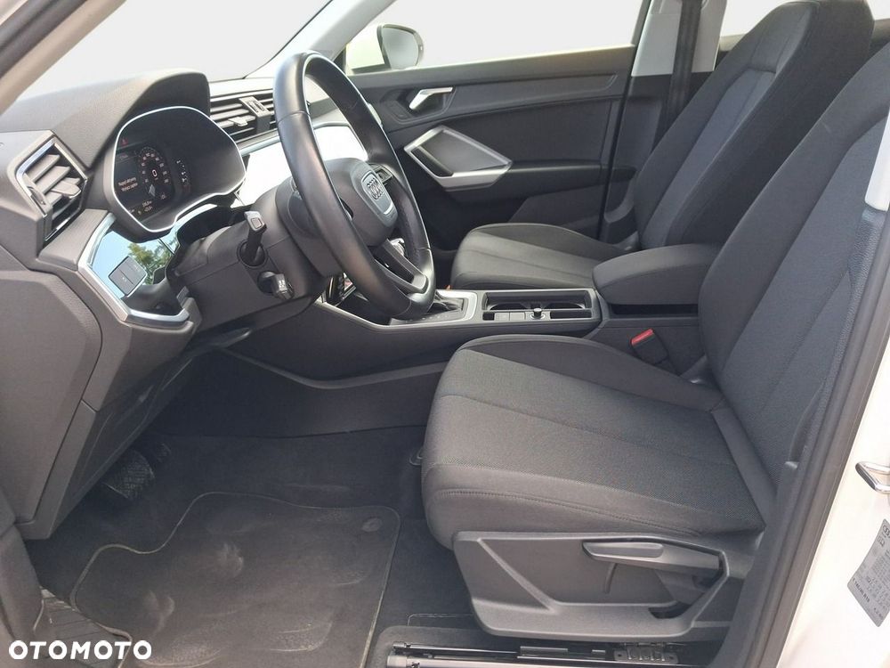Audi Q3 - 12