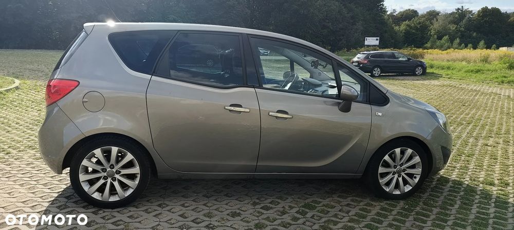 Opel Meriva - 9