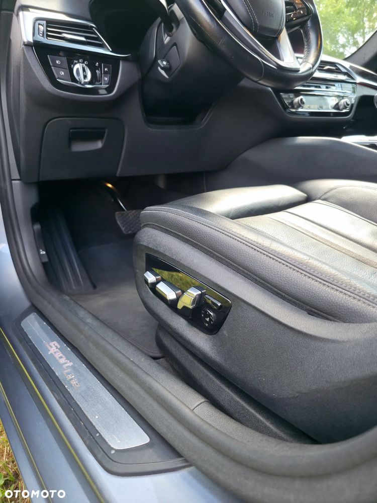 BMW Seria 5 520d xDrive Sport Line - 18