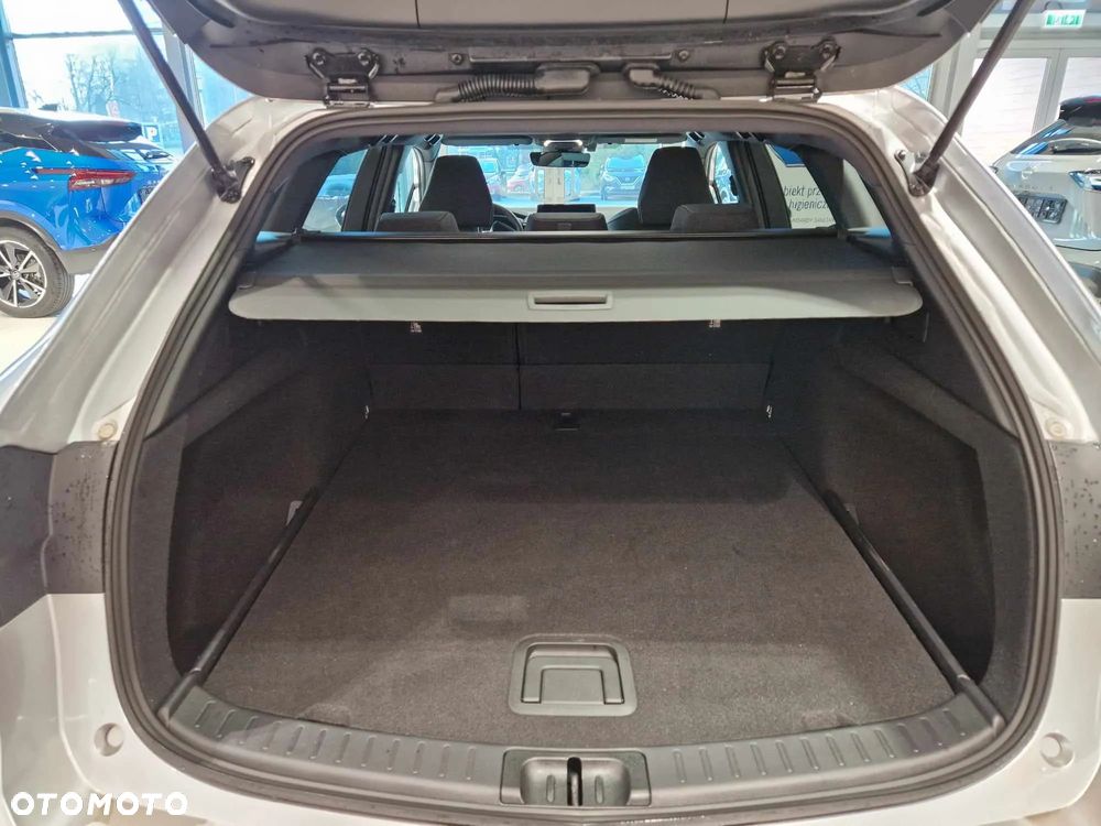 Suzuki Swace 1.8 Hybrid Premium Plus CVT - 13