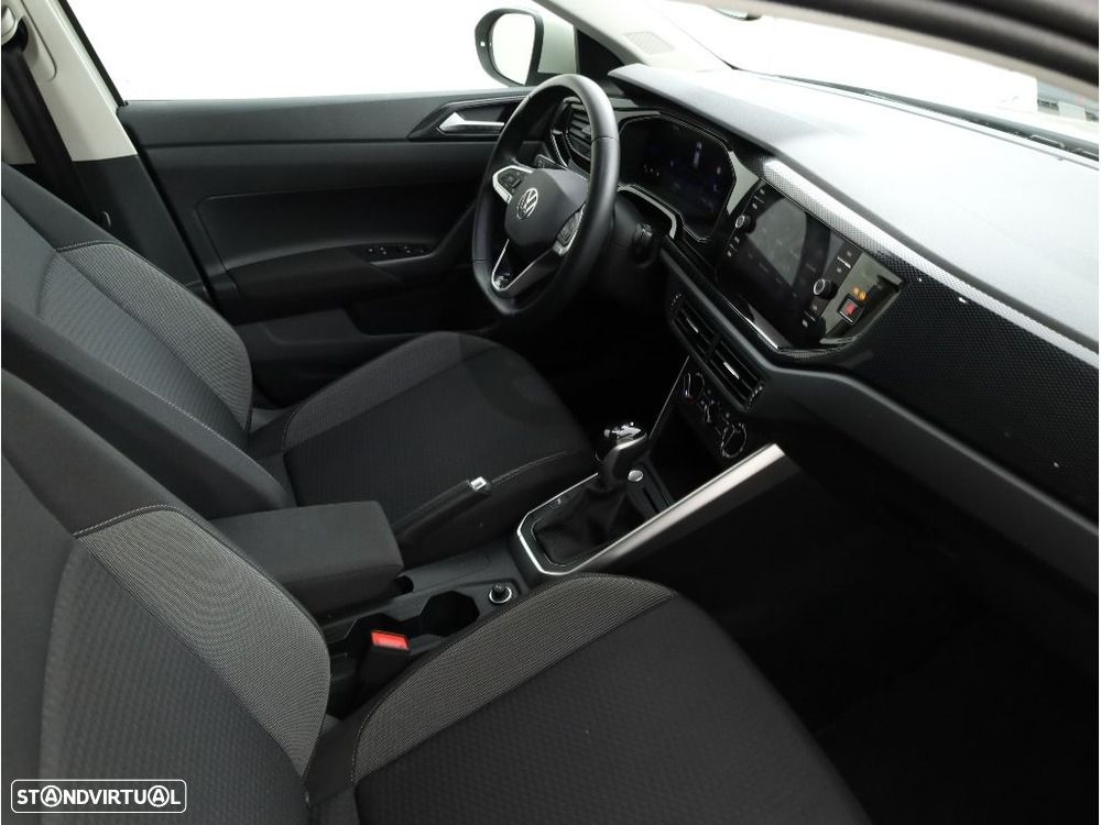 VW Taigo 1.0 TSI Urban DSG - 13