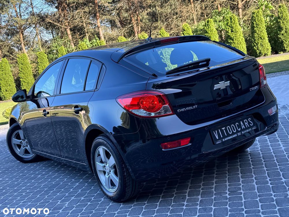 Chevrolet Cruze 1.8 LT+ - 12
