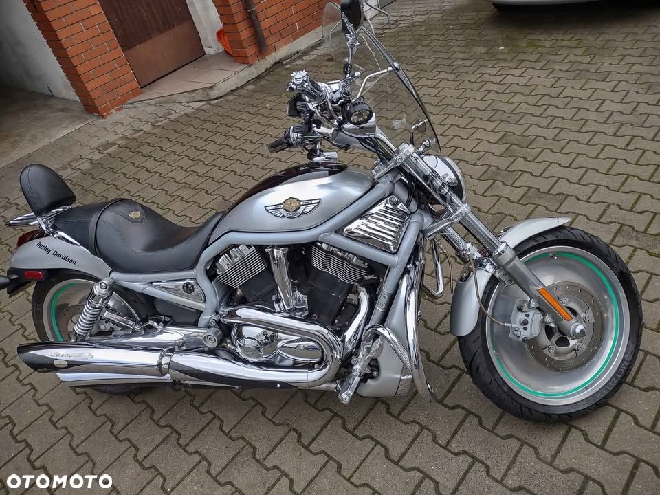 Harley-Davidson V-Rod Street Rod - 4