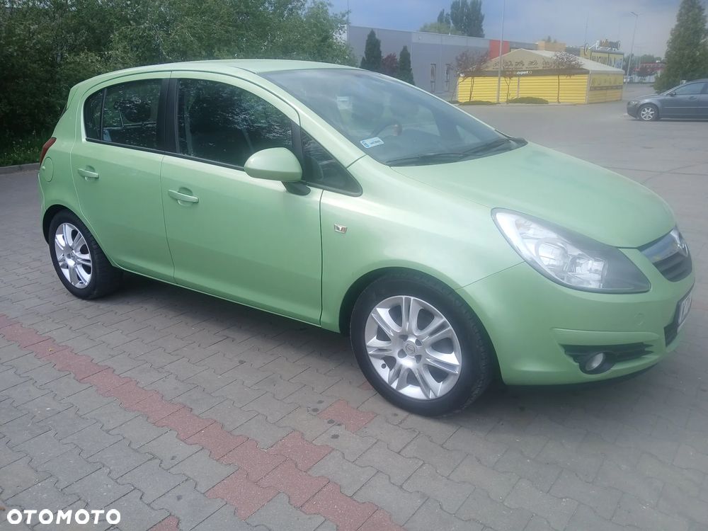Opel Corsa 1.4 16V Innovation 110 Jahre - 3