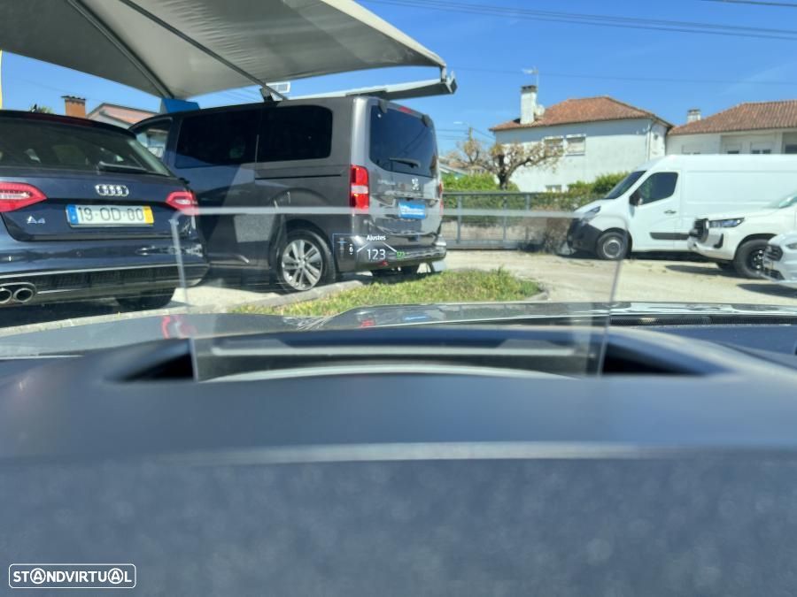 Ford Kuga 2.5 PHEV ST-Line X - 30