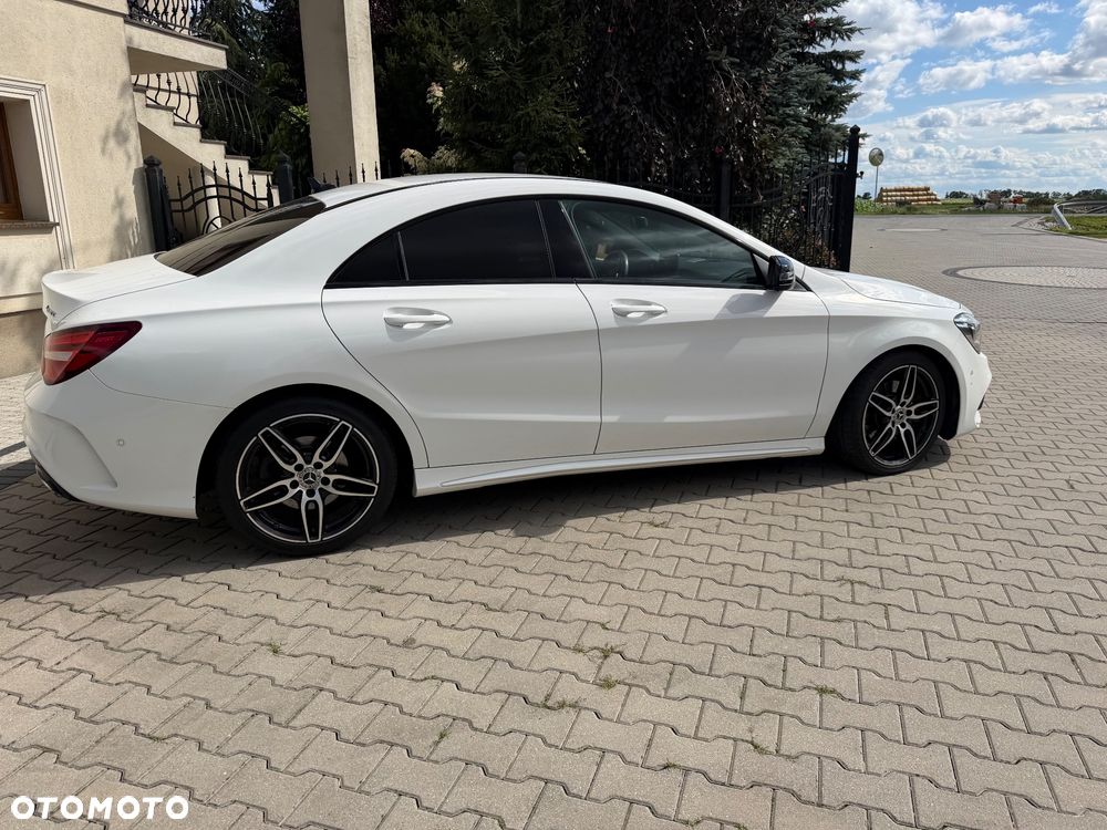 Mercedes-Benz CLA 220 4-Matic - 4