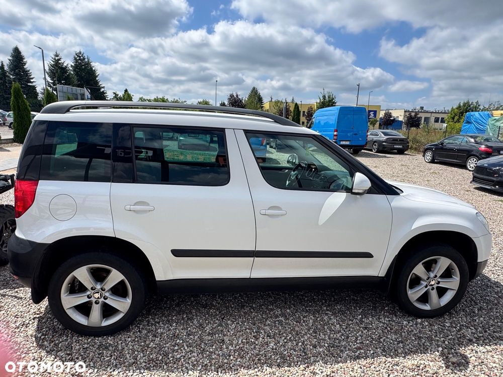 Skoda Yeti 2.0 TDI DPF Elegance Green tec - 3