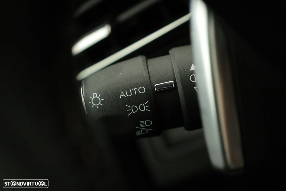 Peugeot 3008 1.2 Hybrid GT e-DCS6 - 17