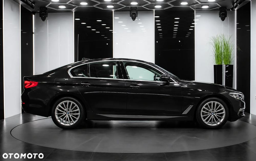 BMW Seria 5 520d xDrive mHEV Luxury Line sport - 6
