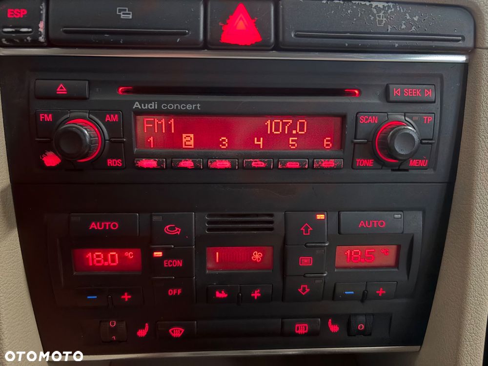 Audi A4 Limousine - 28