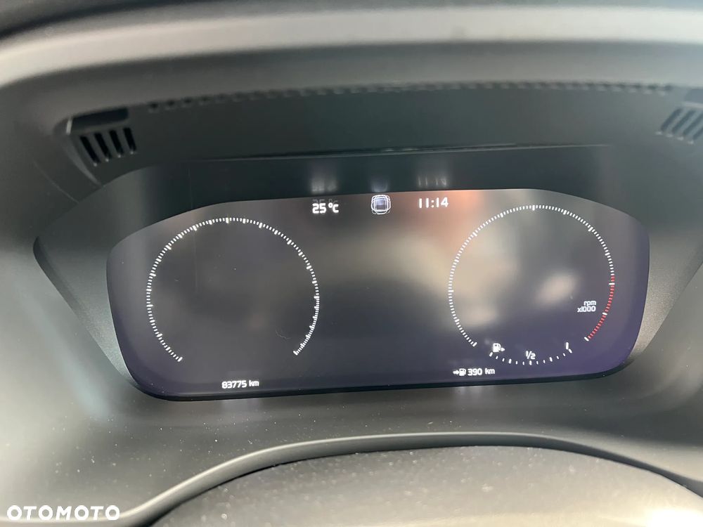 Volvo XC 60 B5 D AWD Geartronic RDesign - 14