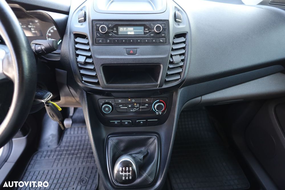 Ford Transit Connect 3 locuri - 16