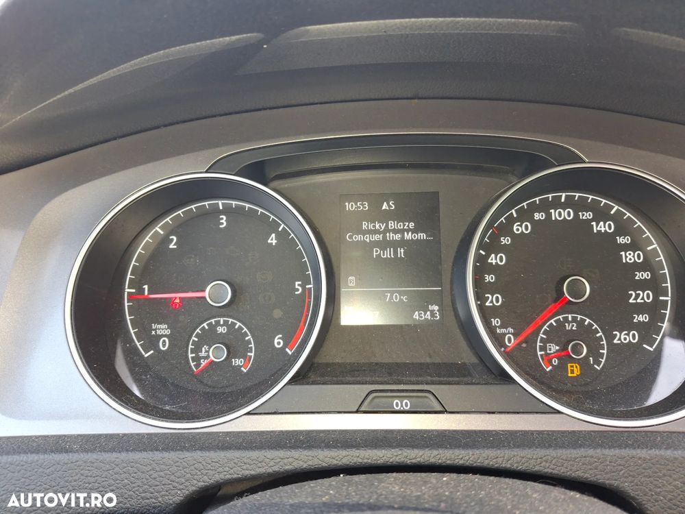 Volkswagen Golf 2.0 TDI 4Motion BlueMotion Technology Lounge - 13