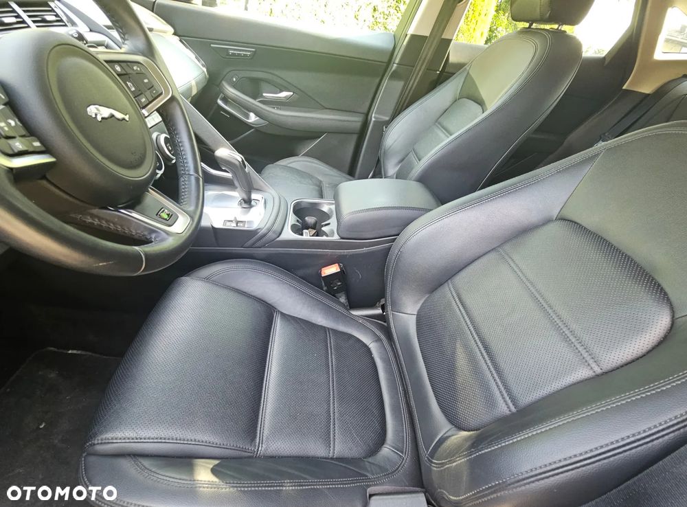 Jaguar E-Pace 2.0 i4P AWD SE - 17
