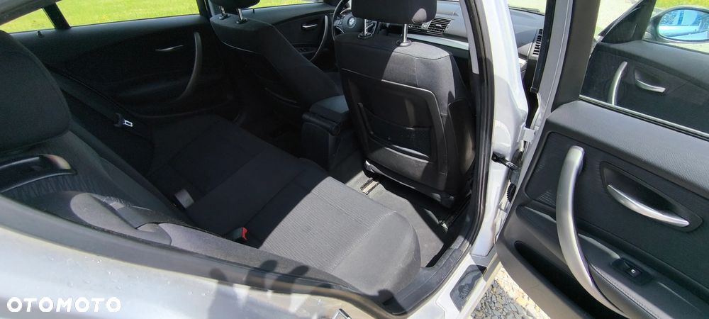 BMW Seria 1 118d - 13