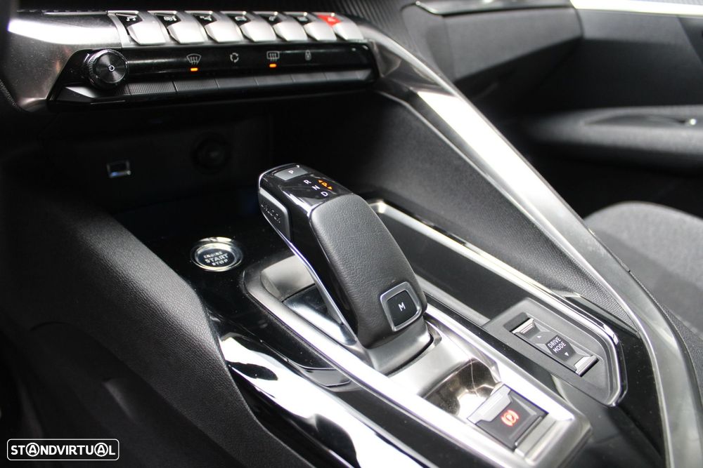 Peugeot 3008 PureTech 130 Stop & Start GPF EAT8 Active - 11