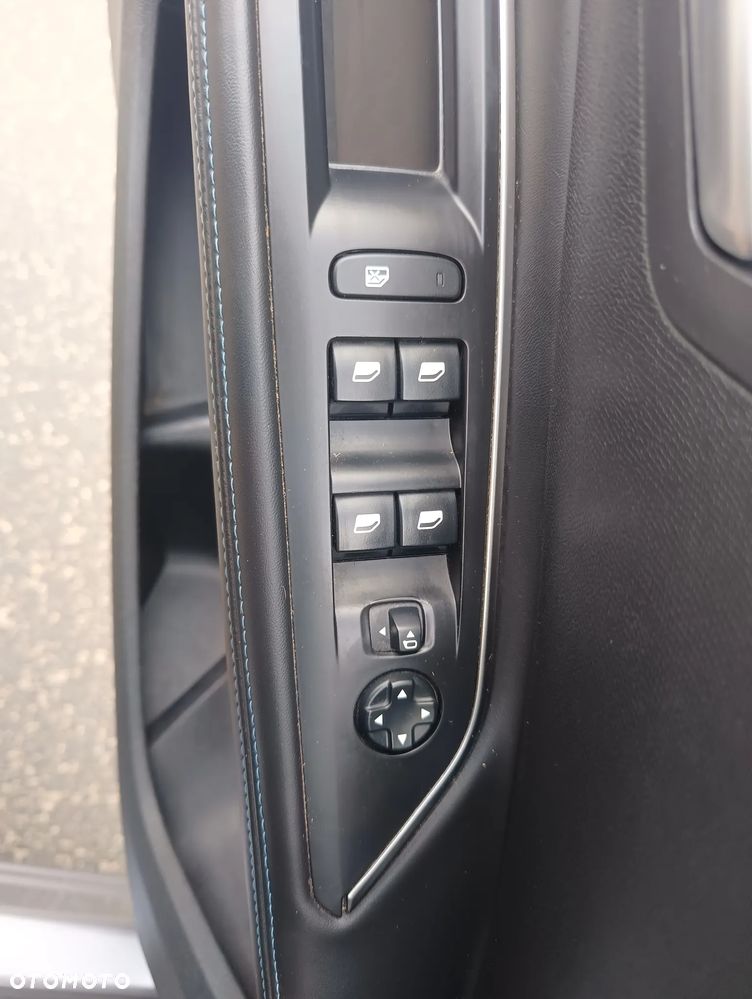 Peugeot 5008 PureTech 130 EAT8 Stop & Start Crossway - 21