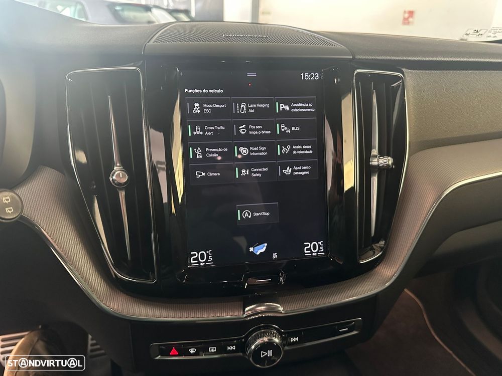 Volvo XC 60 2.0 D4 R-Design Geartronic - 26