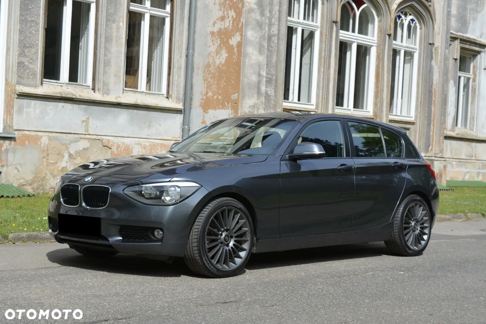 BMW Seria 1 - 22