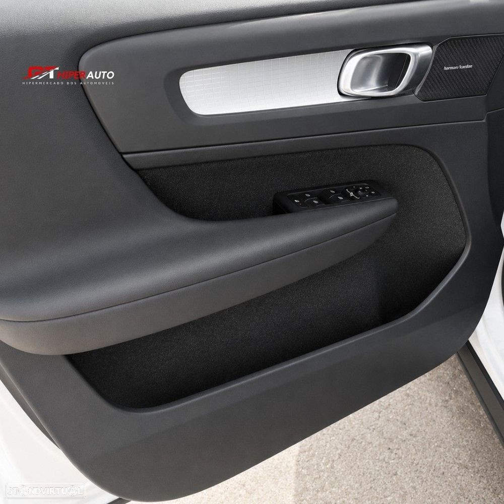 Volvo XC 40 2.0 D3 Momentum — fotografia 7